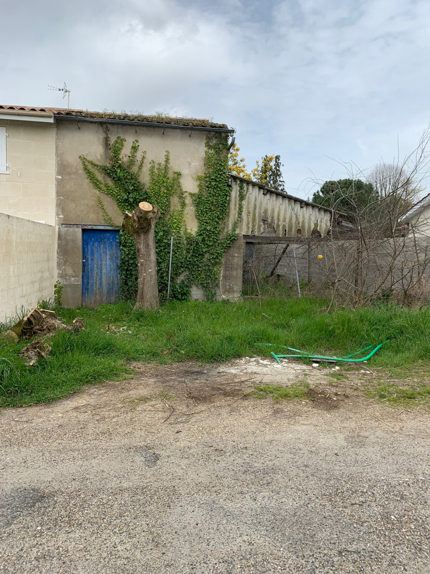 Terrain constructible à vendre à Libourne, 286 m² – photo 2 sur 2