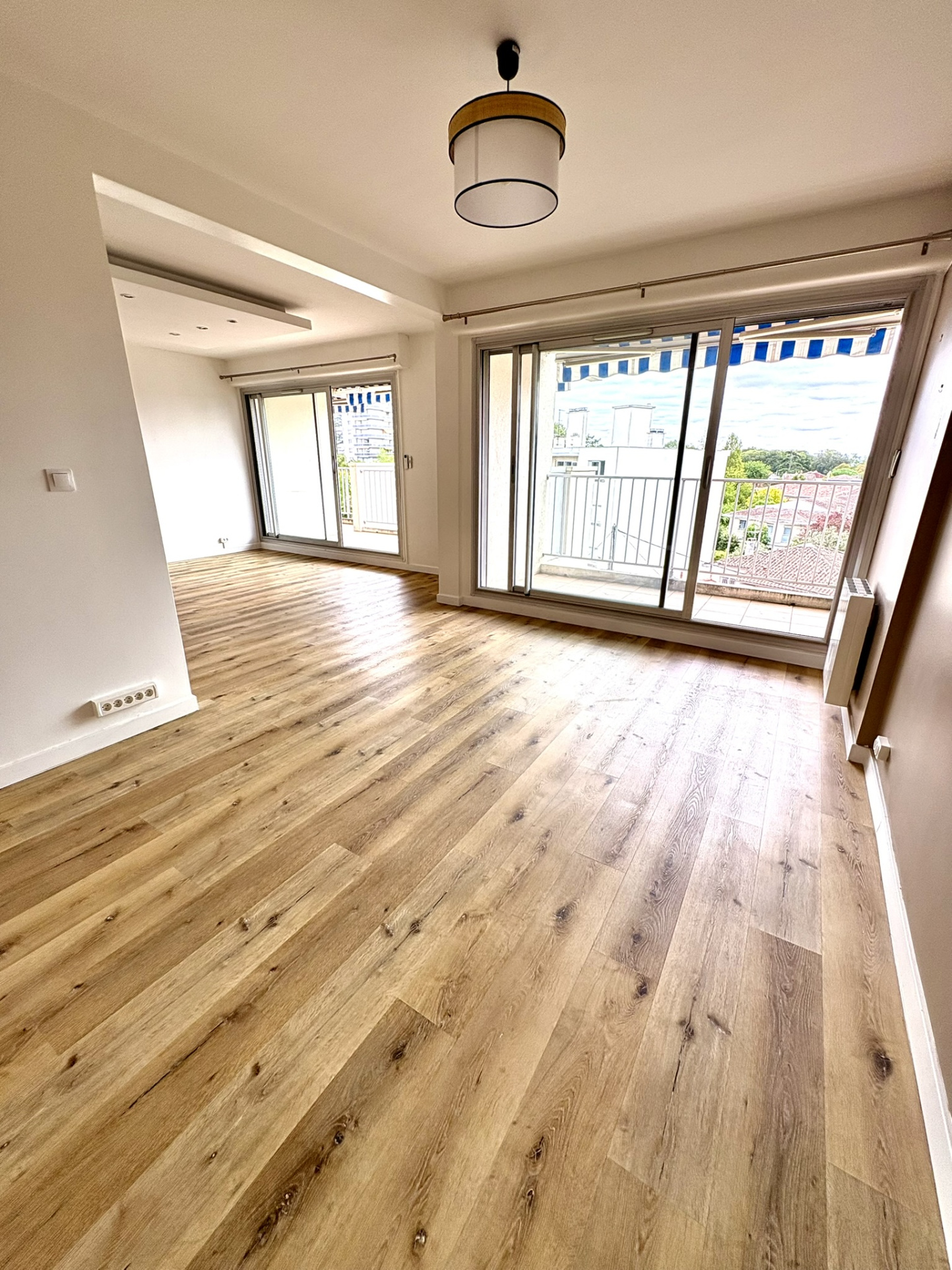 Appartement à vendre à Bordeaux-Caudéran, 78,24 m², 3 pièces – photo 2 sur 10