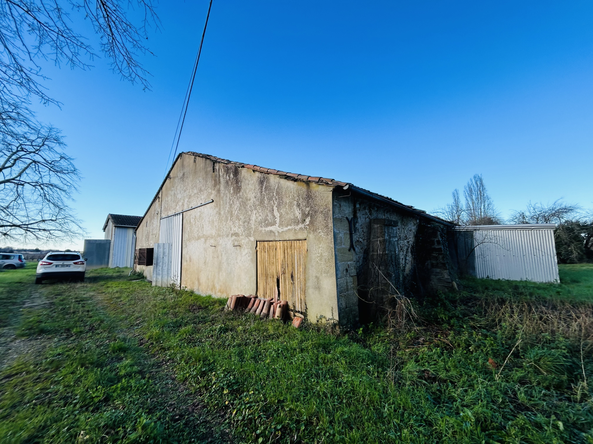 MOULIETS-ET-VILLEMARTIN PROPRIETE À FORT POTENTIEL FONCIER