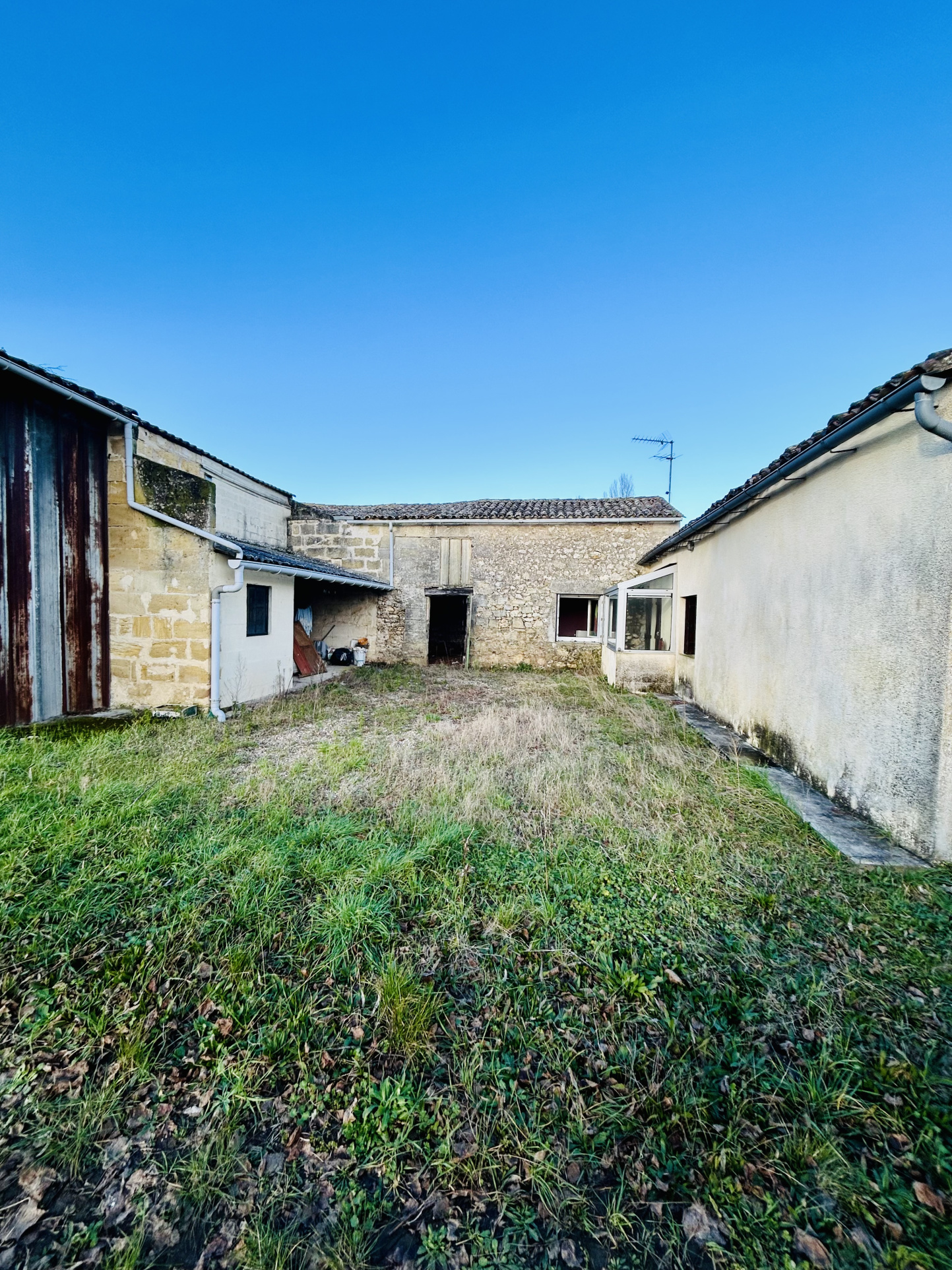 Commerce à vendre à Mouliets et villemartin, 331 m², 3 pièces – photo 3 sur 9